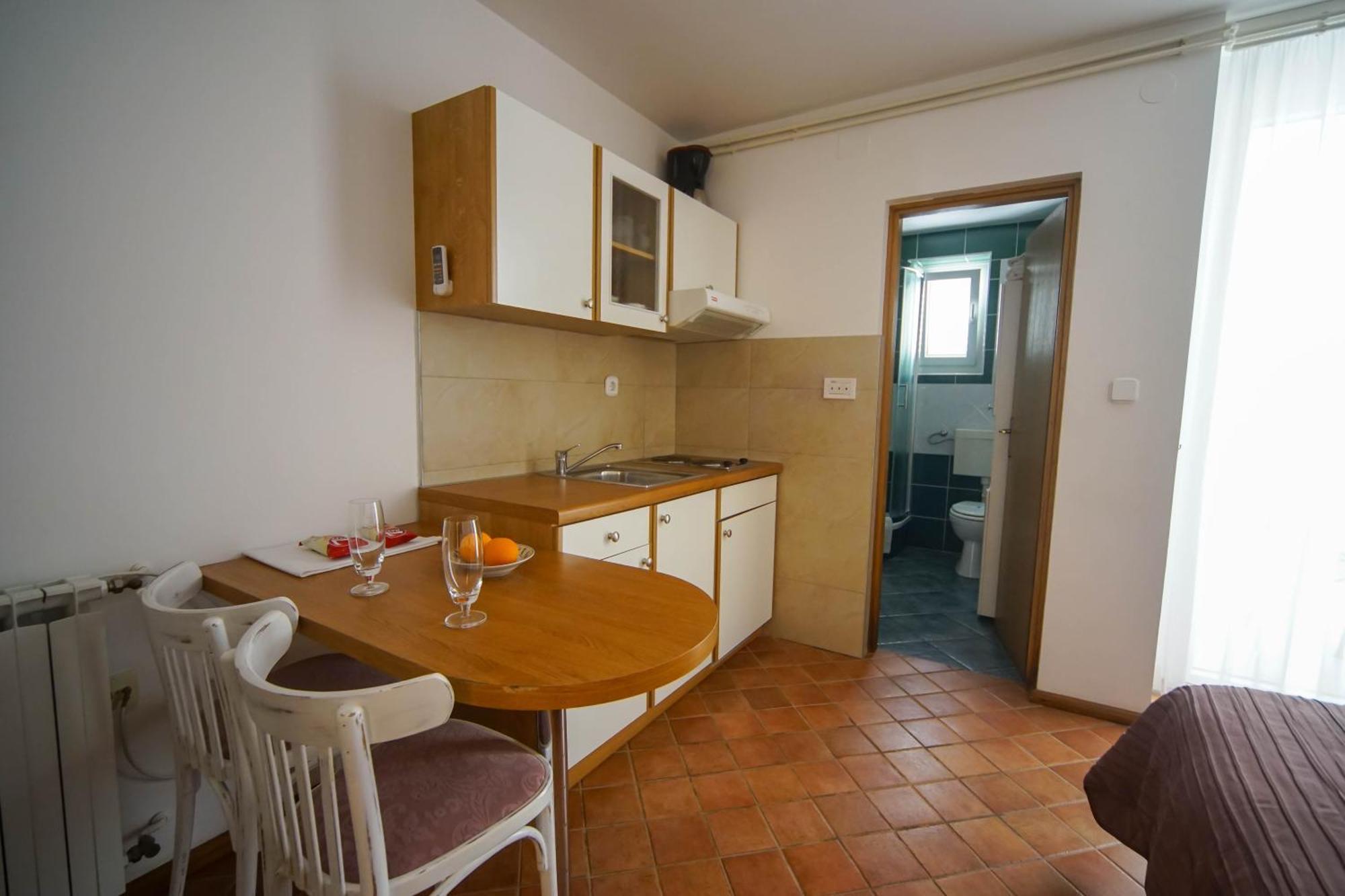אומאג Apartments And Rooms Degra חדר תמונה