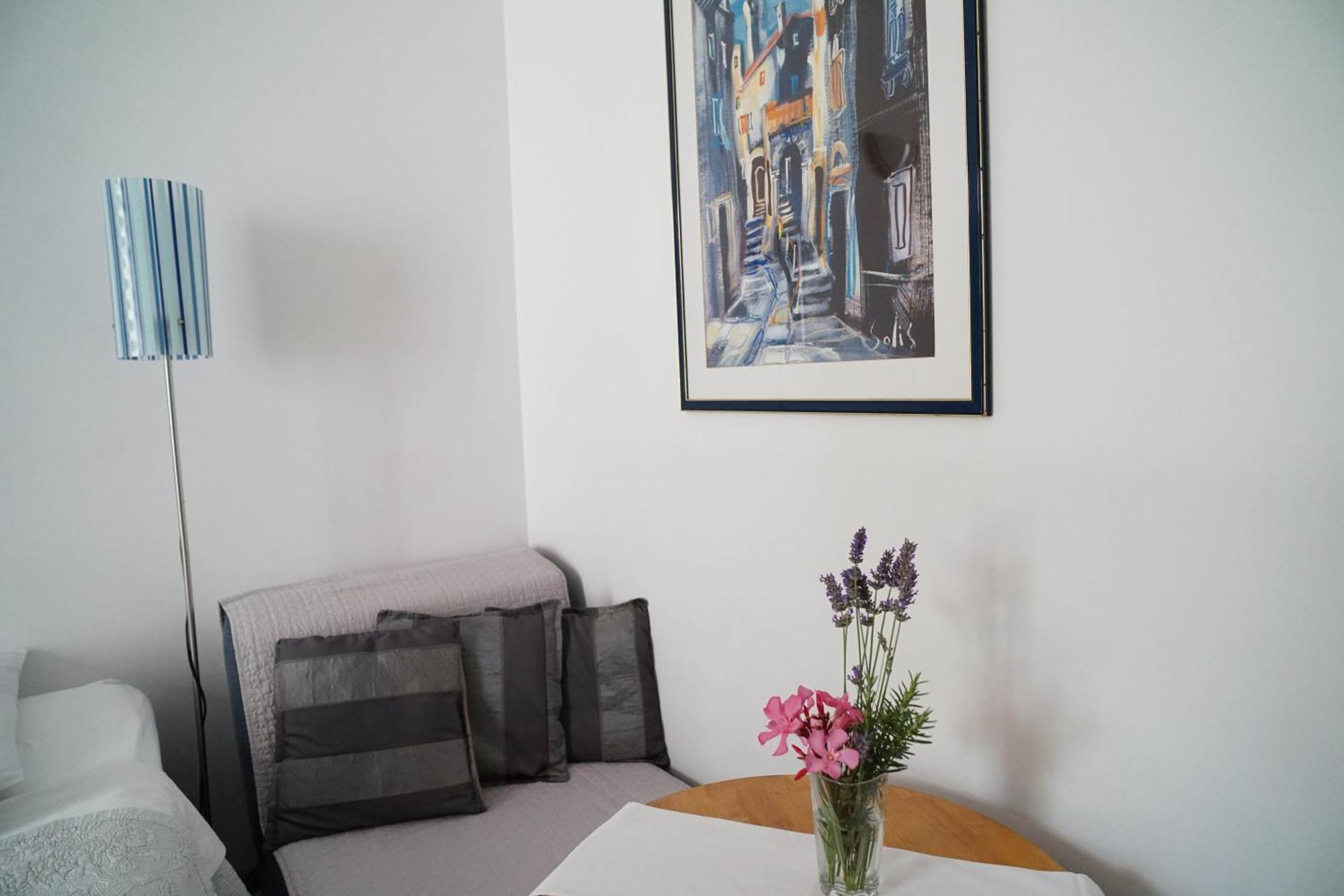 אומאג Apartments And Rooms Degra מראה חיצוני תמונה
