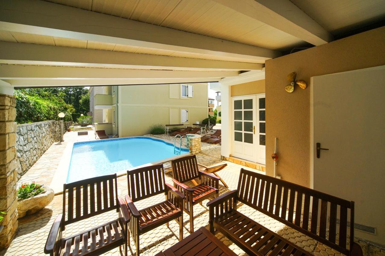 אומאג Apartments And Rooms Degra מראה חיצוני תמונה